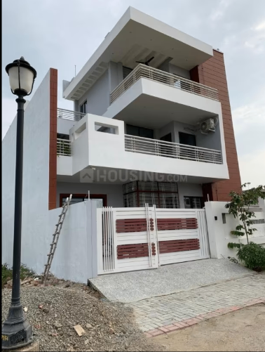 2 BHK Flat/Apartment for Rent in Gomti Nagar, Lucknow