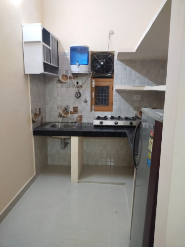 1 BHK Independent Floor for Rent in Gomti Nagar, Lucknow