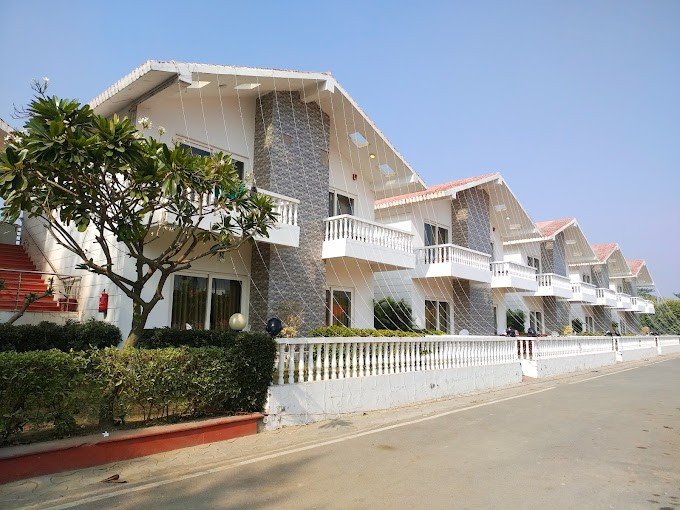 3 BHK Farm House for Sell in Nilansh Water Park, Itaunja, Lucknow